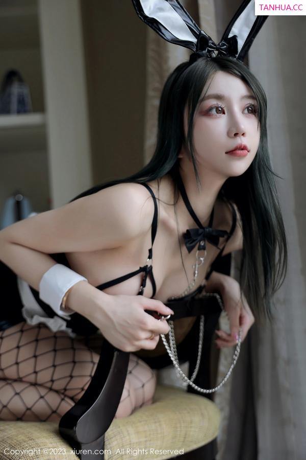tina_甜仔  [XiuRen]高清写真图 2023.08.10 No.7208 tina_甜仔 兔子装美臀第22张图片